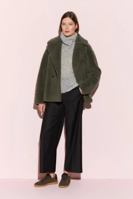 Tmavě zelený dvouřadý kabát z teddy bear vlny