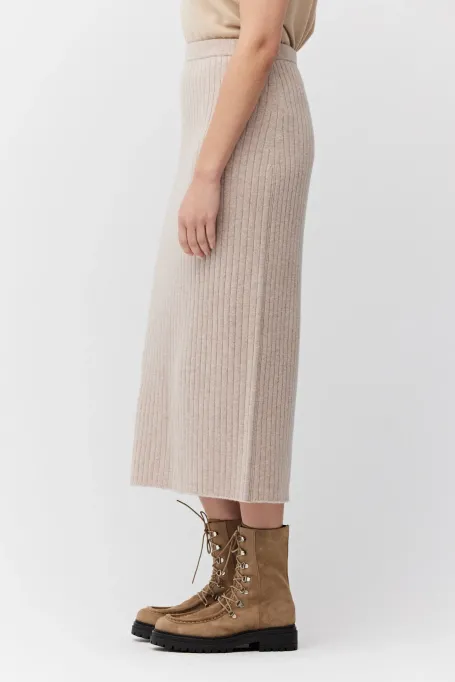 Bežová pletená sukně z merinov wool