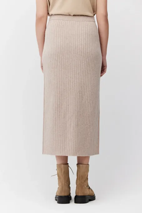 Bežová pletená sukně z merinov wool