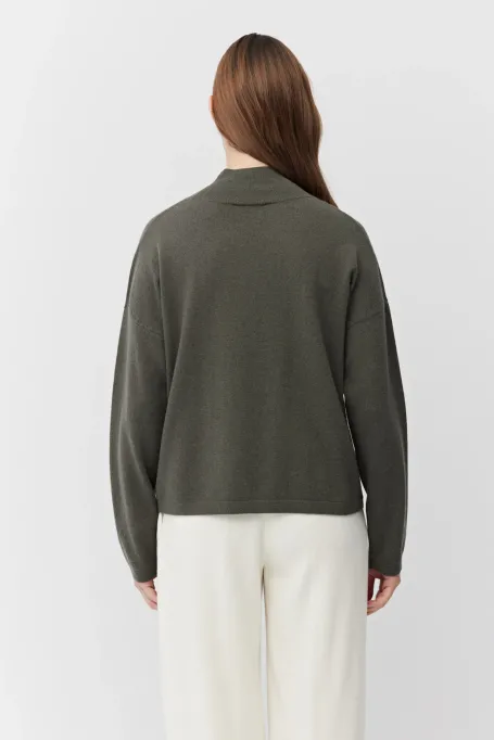 Zelený rolák svetr z merino vlny a kašmíru