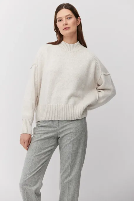 Béžový svetr s merinov wool a bavlnou