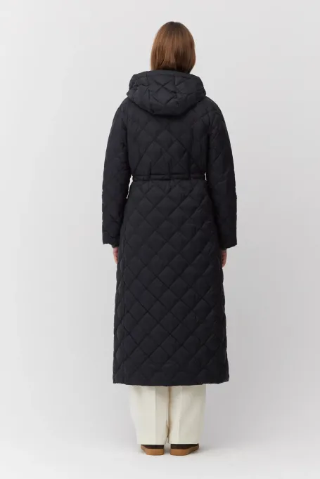 Černá dlouhá péřová bunda s kapucí
