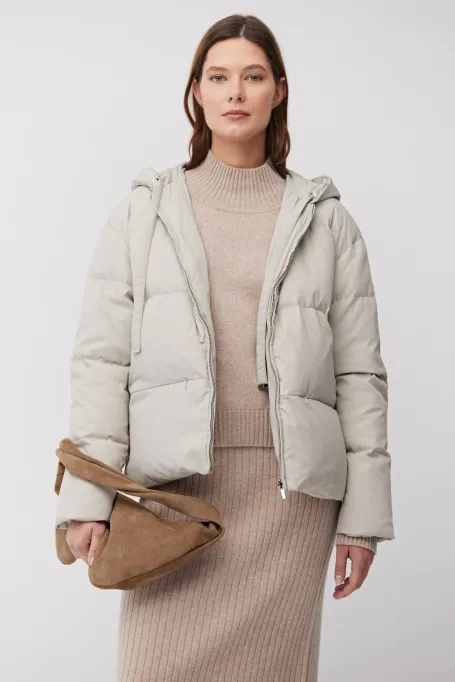 Dvoustranná béžová péřová bunda s kapucí