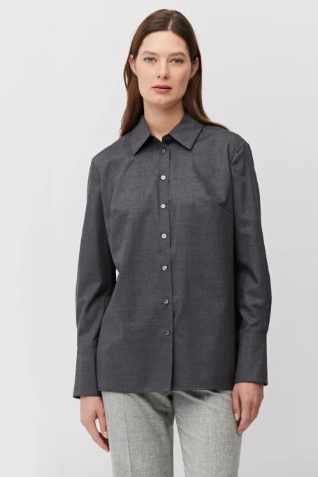 Šedá vlněná košile s širokými manžetami