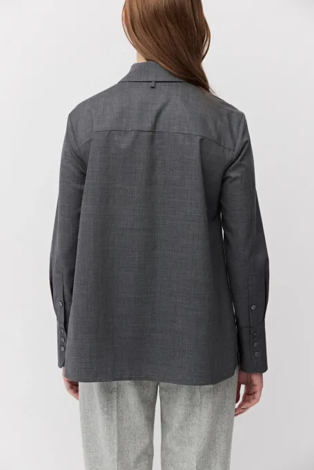 Šedá vlněná košile s širokými manžetami