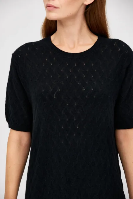 Šaty z merino vlny a příměsi alpaky.