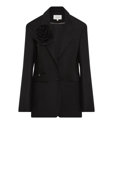 Vlněný blejzr se širokými rameny k obleku