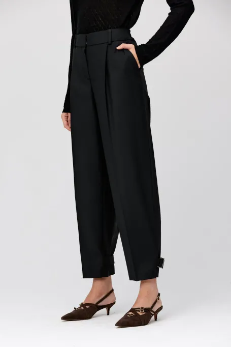 Kalhoty se zapínáním na kotníku