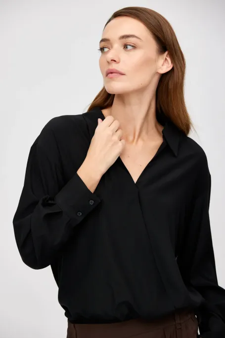 Černé body z hedvábí