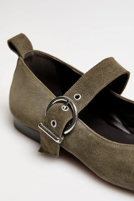 Zelené baleríny z broušené kůže
