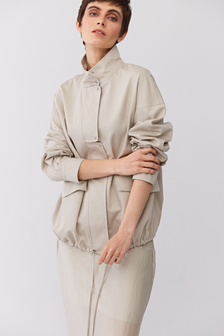 Bunda se stojáčkem