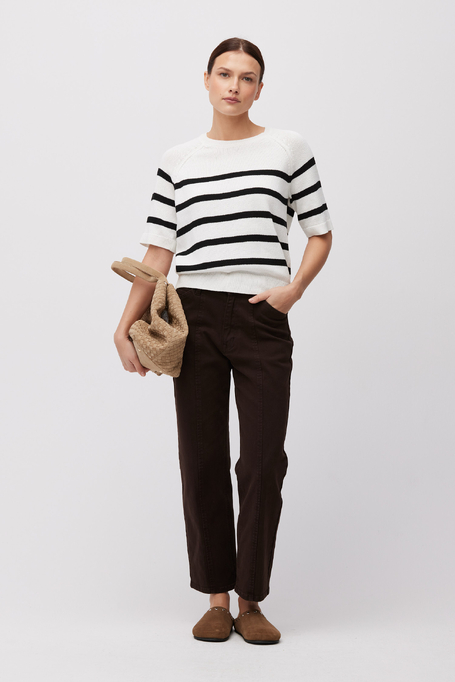 Pruhovaný svetr s krátkým rukávem