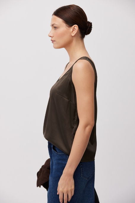 Zelený top z hedvábí