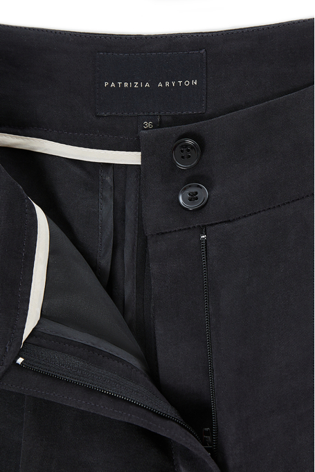 Černé kalhoty ze směsi lnu a lyocellu - Patrizia Aryton