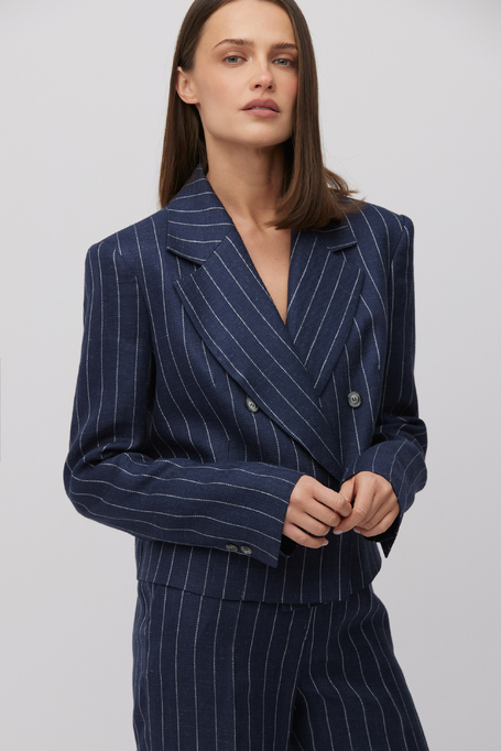 Tmavě modré sako s proužkem tennis 