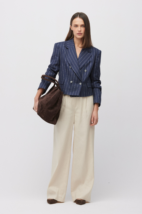 Tmavě modré sako s proužkem tennis 