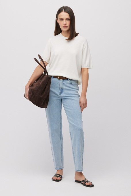 Tmavě modré džíny s vysokým pasem 