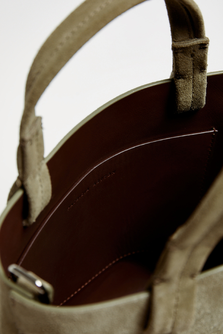 Zelená bucket kabelka ze semišové kůže - Patrizia Aryton Zelená bucket kabelka ze semišové kůže - Patrizia Aryton