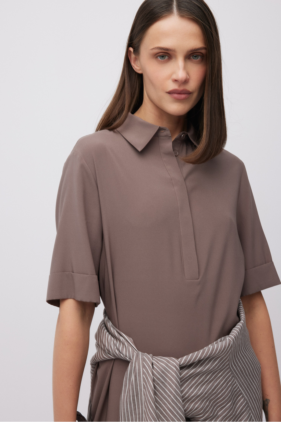 Béžové hedvábné košilové midi šaty - Patrizia Aryton Béžové hedvábné košilové midi šaty - Patrizia Aryton