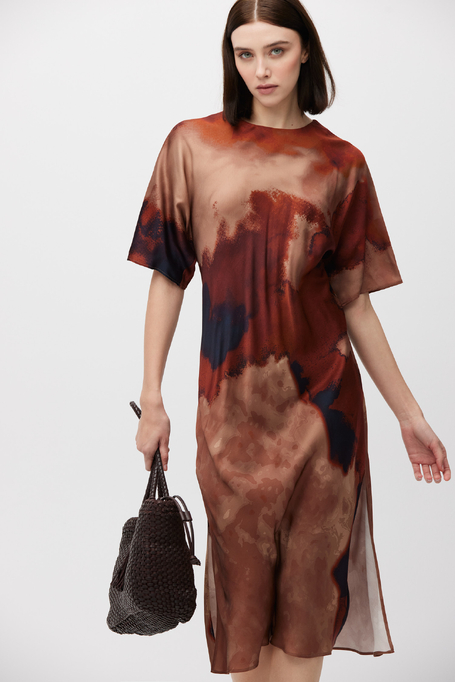 P�il�hav� �aty se vzorem z visk�zy