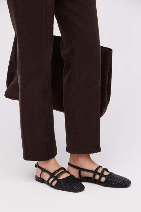 Černé slingback boty z pletené kůže