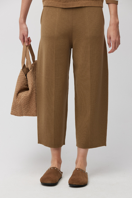 Dámské kalhoty culotte z úpletu