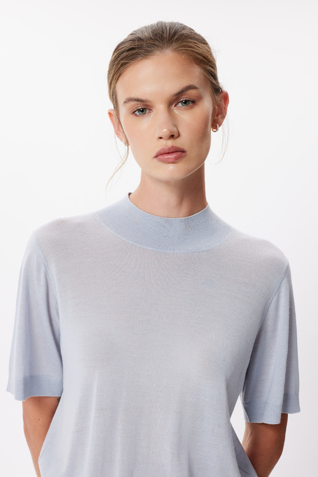 Blankytná halenka z merino vlny Blankytná halenka z merino vlny