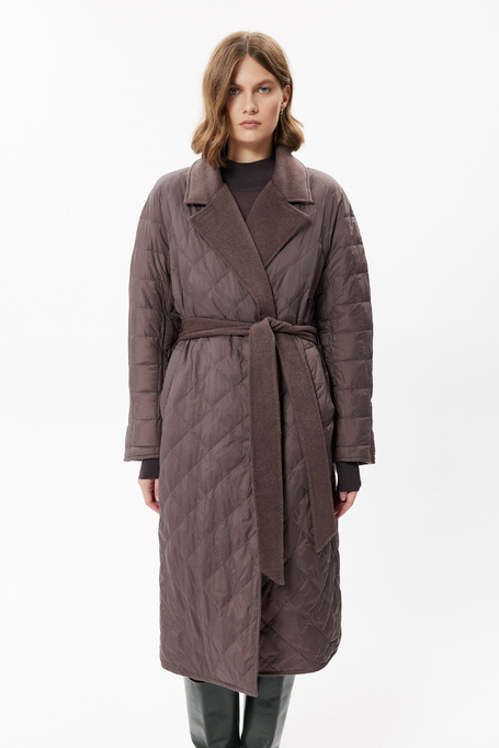 Hnědý oboustranný kabát s hedvábím